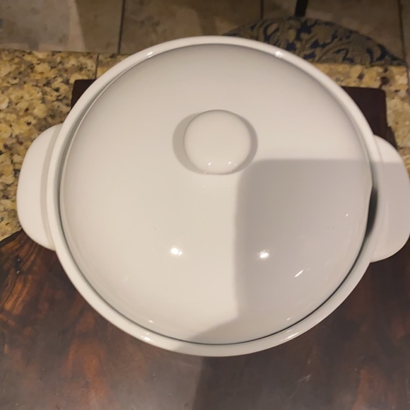 Vintage Tabasco crock with lid - Picture 2 of 6